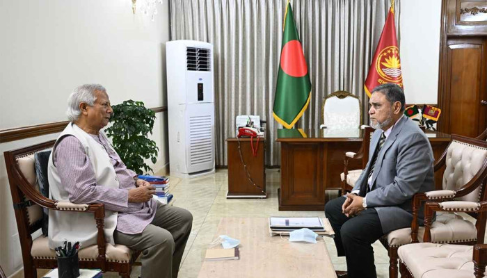 প্রধান উপদেষ্টার সঙ্গে প্রধান নির্বাচন কমিশনারের সাক্ষাৎ