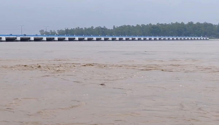 তিস্তা নদীর পানি বিপৎসীমা ছুঁই ছুঁই, বন্যার আশঙ্কা