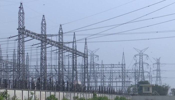 বিদ্যুতের মূল্যবৃদ্ধিতে চাপে মধ্যবিত্ত, বাড়তে পারে মূল্যস্ফীতি ও নিত্যপণ্যের দাম