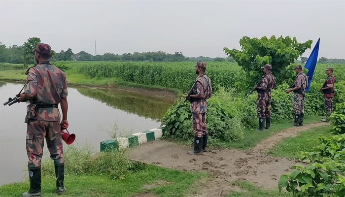 মেহেরপুর ও লালমনিরহাট সীমান্তে ফের পুশইনের চেষ্টা, বিজিবির বাধায় ব্যর্থ বিএসএফ